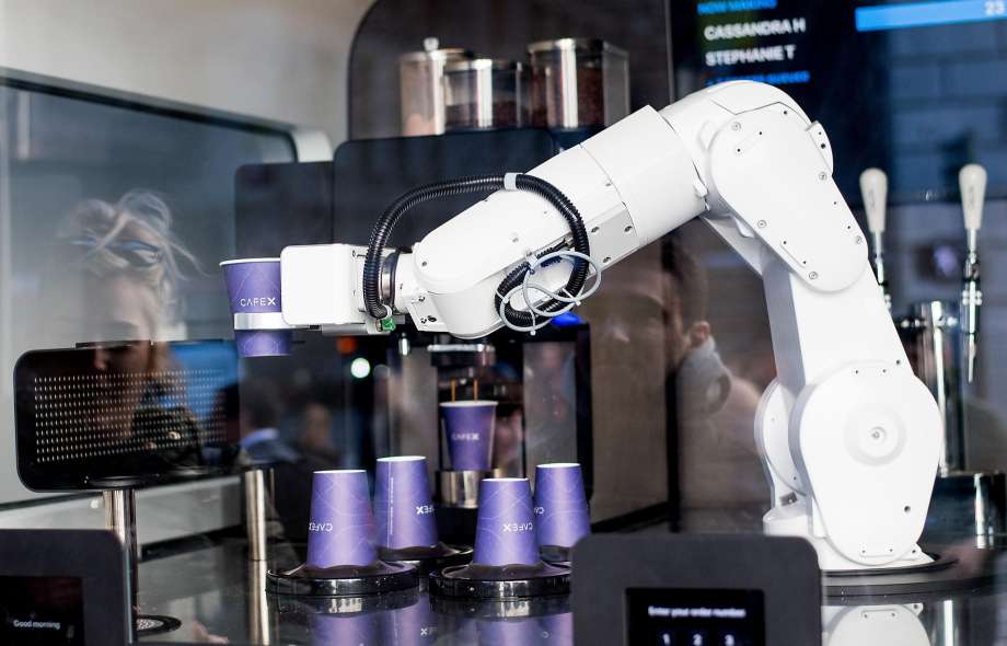 Robot Pembuat Kopi Tingkatkan Produktivitas